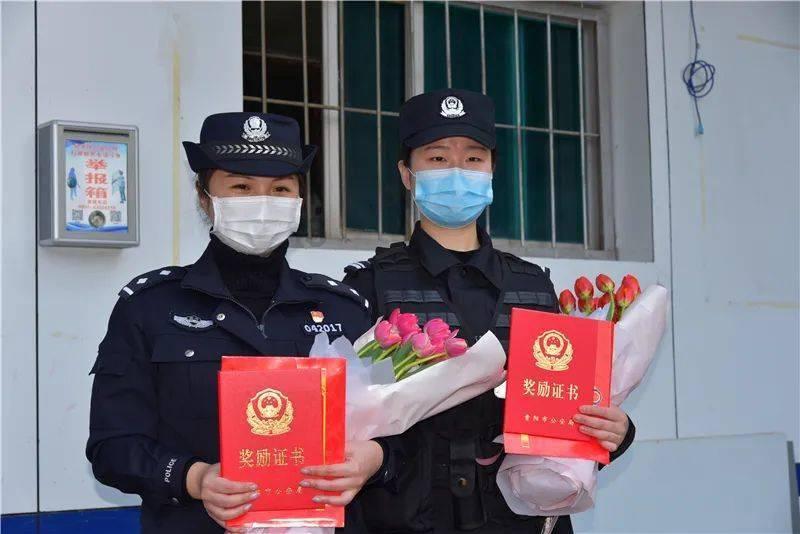 探索无穷乐趣,尽在河北三月幼犬吓哭一岁男孩,被家长当面摔死,家长到底是护儿还是泄愤?蜗牛问答平台!